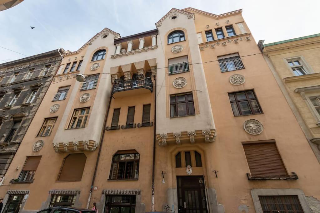 Art Nouveau Apartment Budapeste Exterior foto