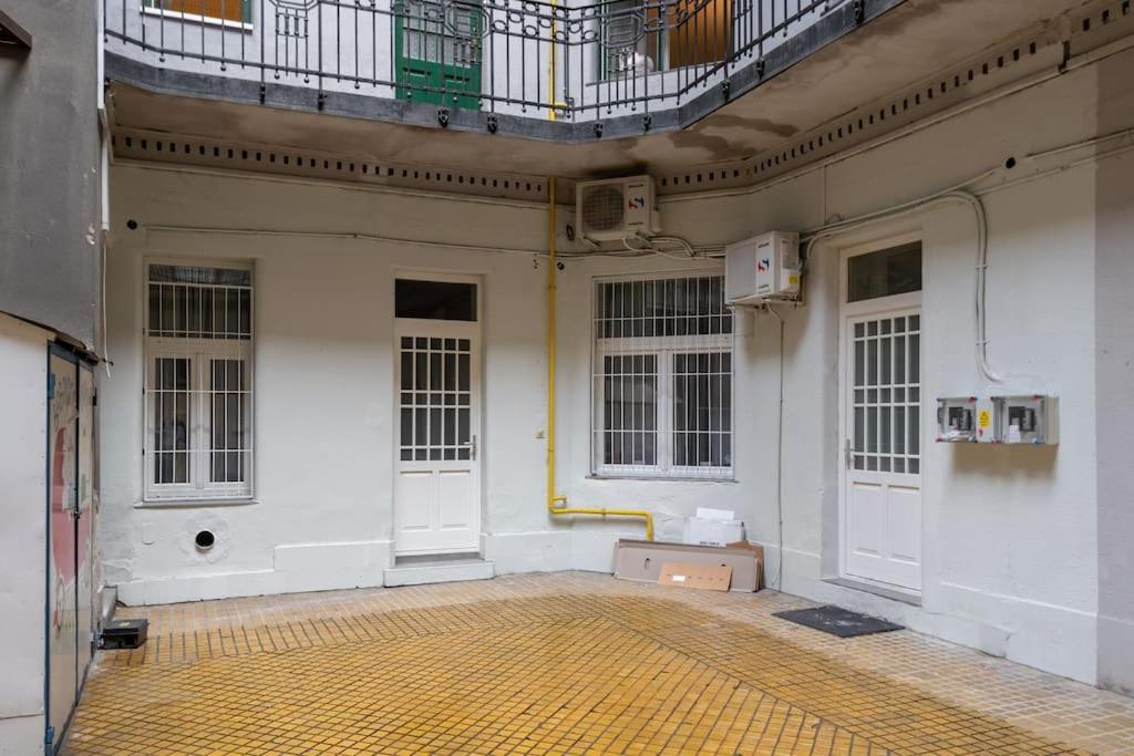 Art Nouveau Apartment Budapeste Exterior foto